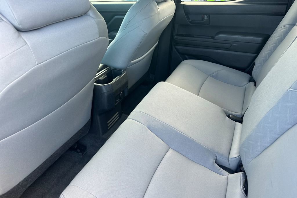 Used 2024 Toyota Tacoma SR5 AWD/4WD image 12