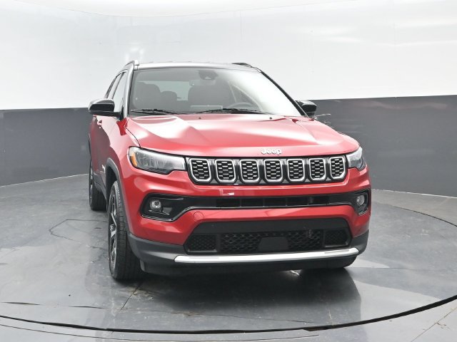 Used 2025 Jeep Compass Limited AWD/4WD image 21