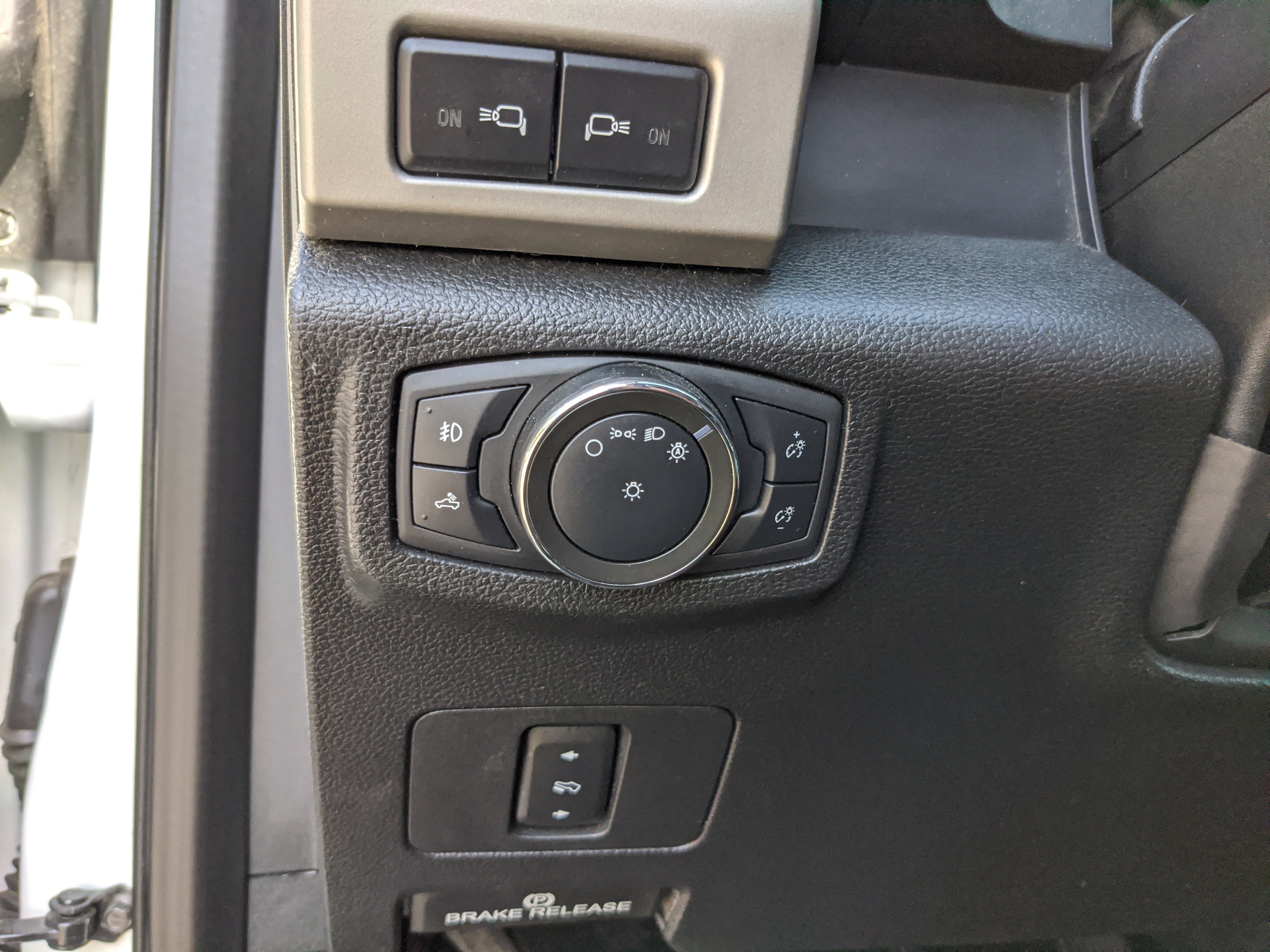 Certified 2021 Ford F350 Lariat w/ Chrome Package image 27