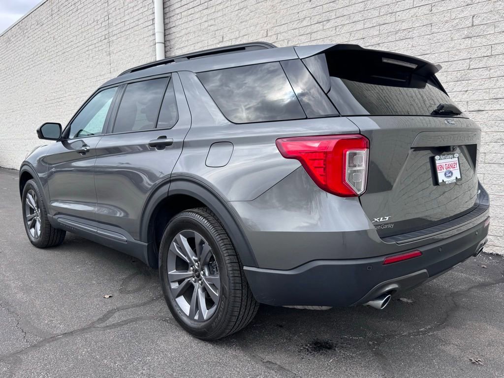 Certified 2023 Ford Explorer XLT w/ Equipment Group 202A AWD/4WD image 5