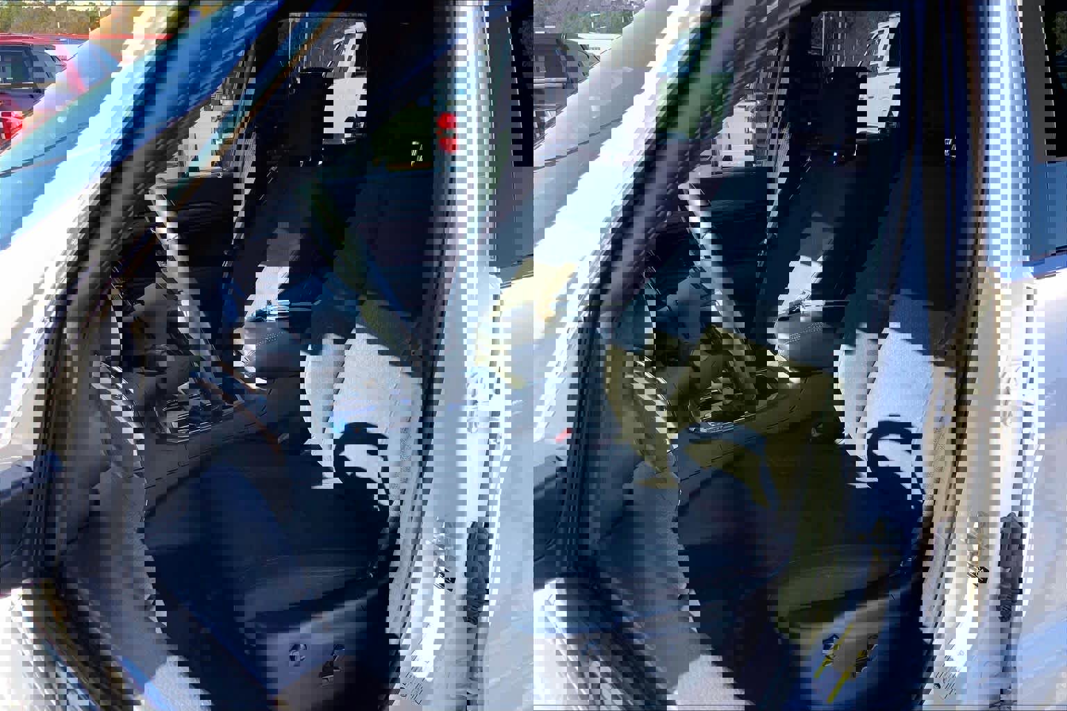 Used 2022 Jeep Grand Cherokee Laredo E w/ Security & Convenience Group image 7