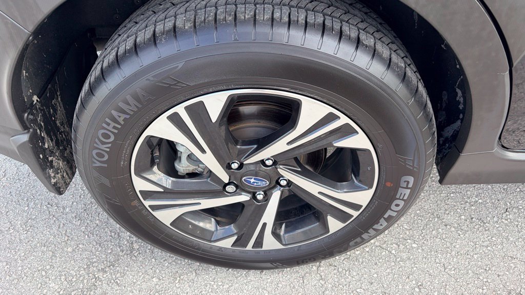 Used 2025 Subaru Crosstrek 2.5i Premium AWD/4WD image 29