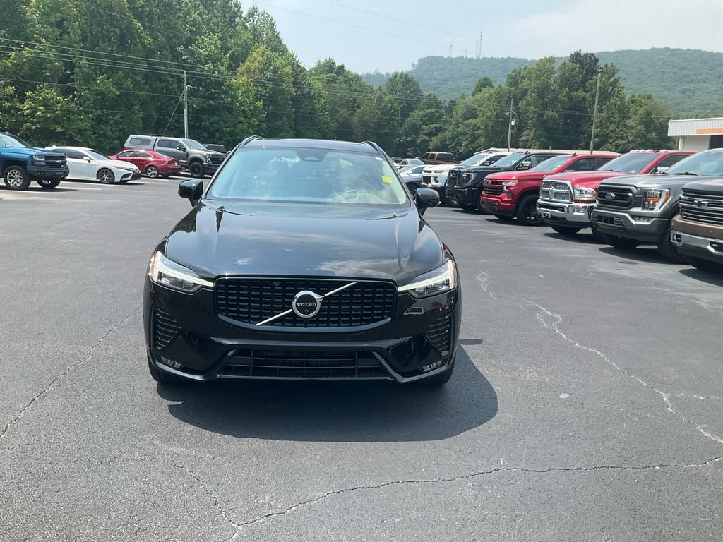 Used 2024 Volvo XC60 B5 Plus w/ Climate Package AWD/4WD video 2
