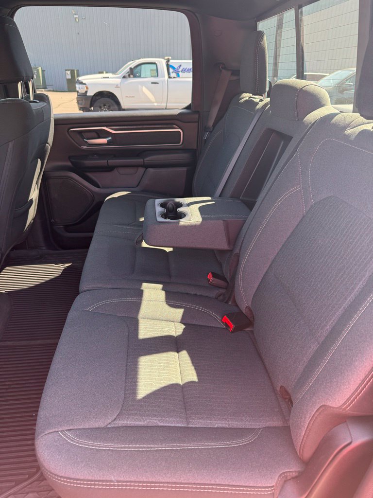 Used 2021 RAM 1500 Big Horn AWD/4WD image 9