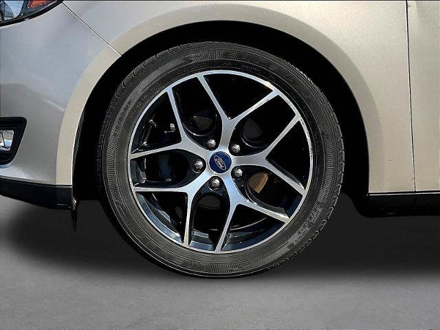 Certified 2017 Ford Focus SEL w/ Cold Weather Package FWD image 36