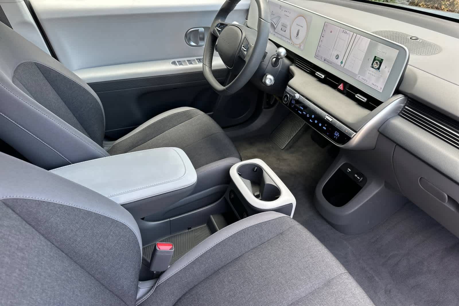 Used 2024 Hyundai Ioniq 5 SE RWD image 17