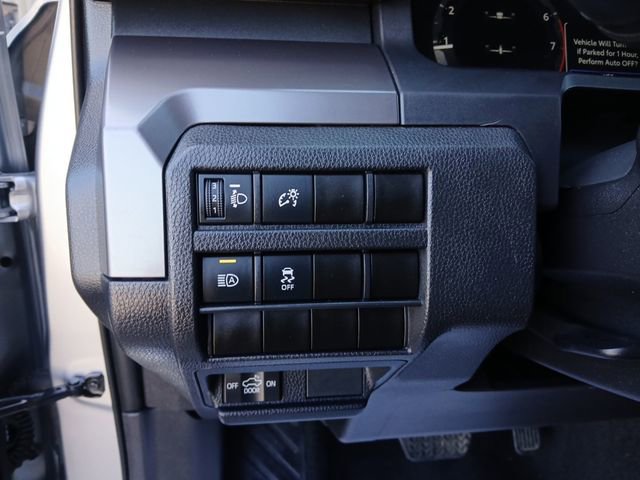 Used 2025 Toyota Tacoma TRD Off-Road image 21