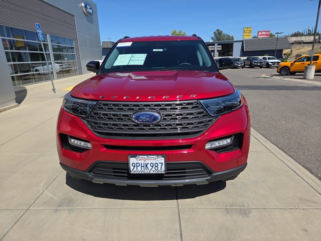 Certified 2024 Ford Explorer XLT w/ Equipment Group 202A AWD/4WD image 8