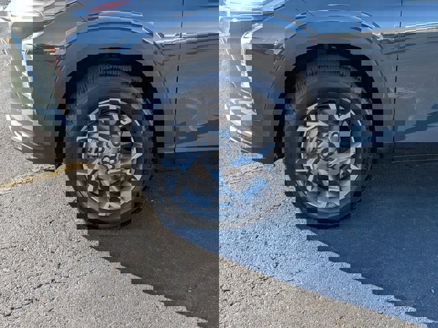 Used 2025 Chevrolet Trax LT w/ Driver Confidence Package image 11