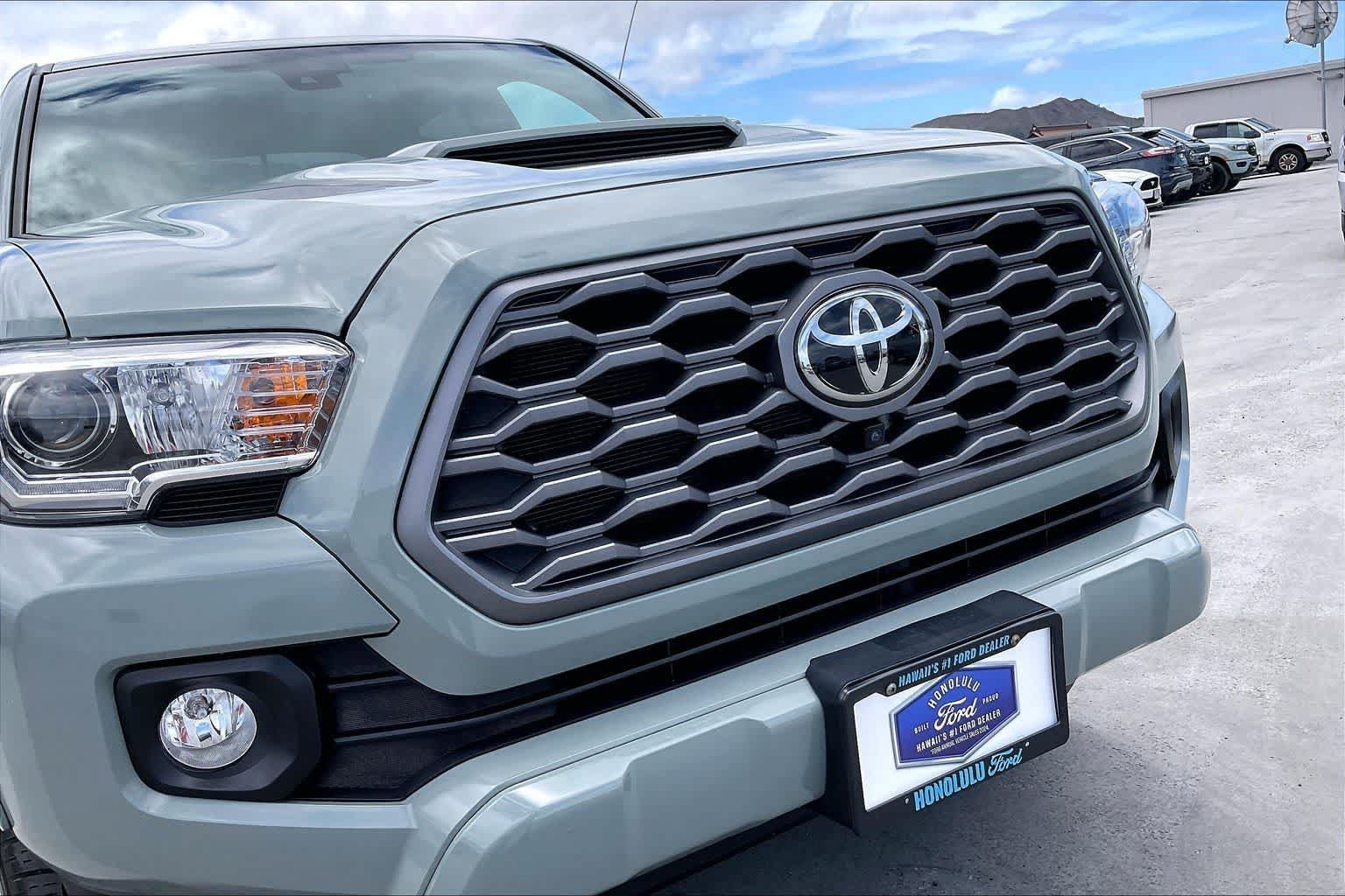 Used 2023 Toyota Tacoma TRD Sport AWD/4WD image 33