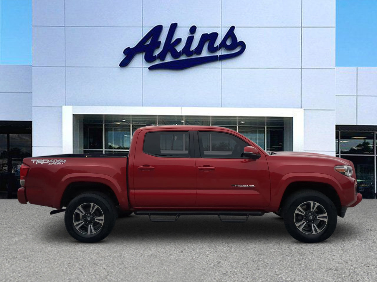 Used 2017 Toyota Tacoma TRD Sport w/ Tow Package (A/T)