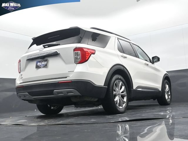 Certified 2020 Ford Explorer XLT w/ Equipment Group 202A RWD image 15