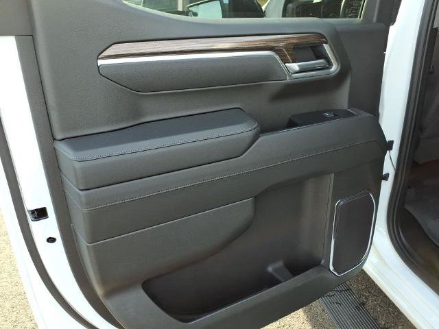 Used 2025 Chevrolet Silverado 1500 LT AWD/4WD image 10