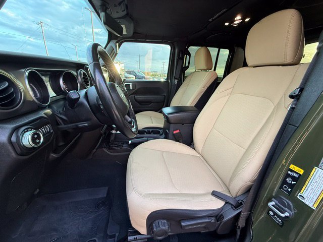 Used 2022 Jeep Gladiator Mojave AWD/4WD image 14