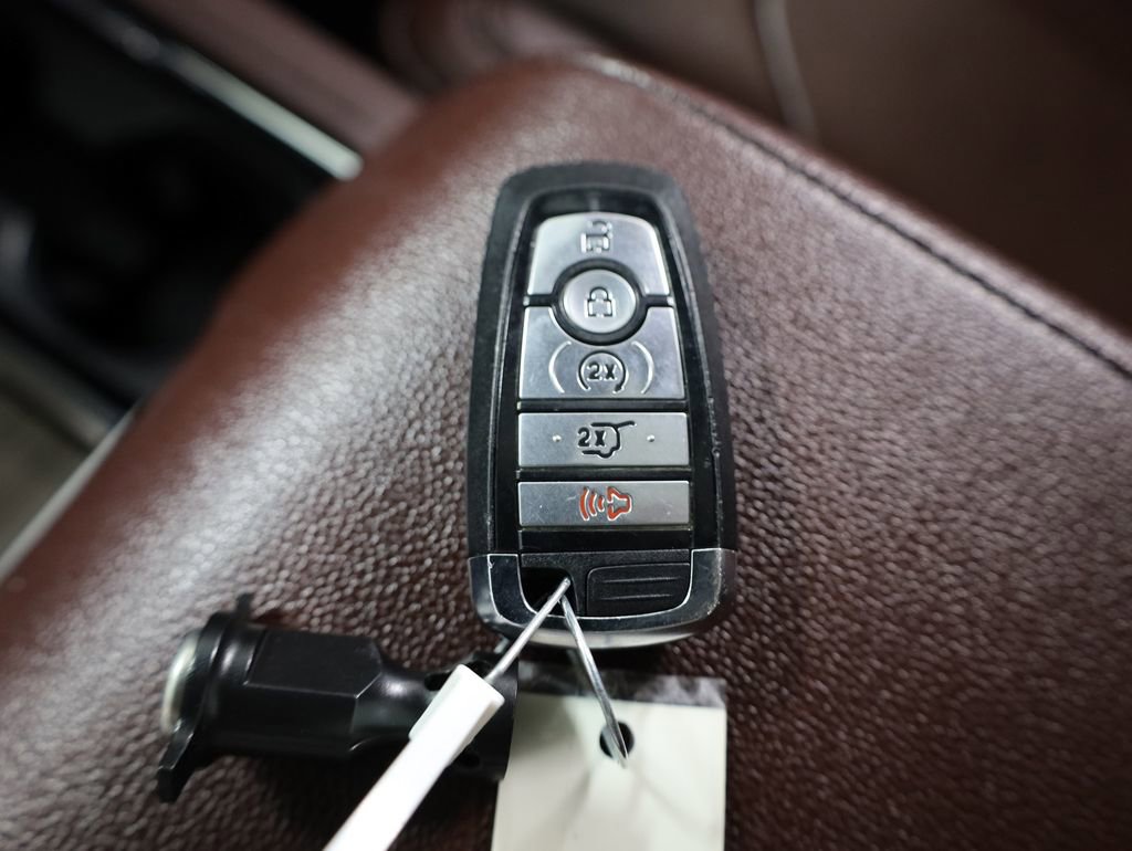 Certified 2024 Ford Expedition Limited image 32