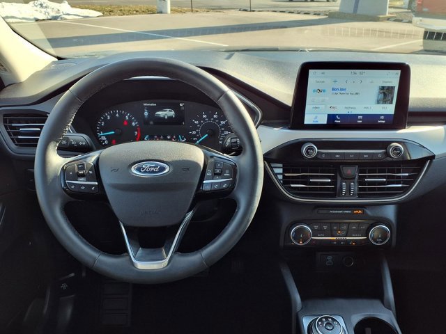 Certified 2022 Ford Escape SEL image 9