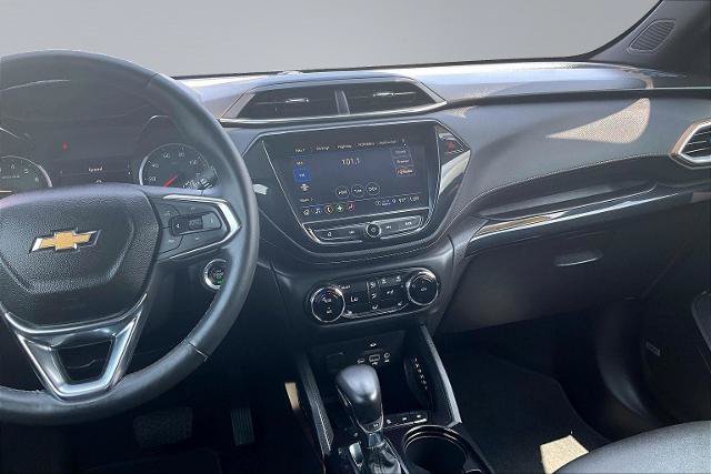 Used 2023 Chevrolet TrailBlazer ACTIV w/ Technology Package FWD image 6