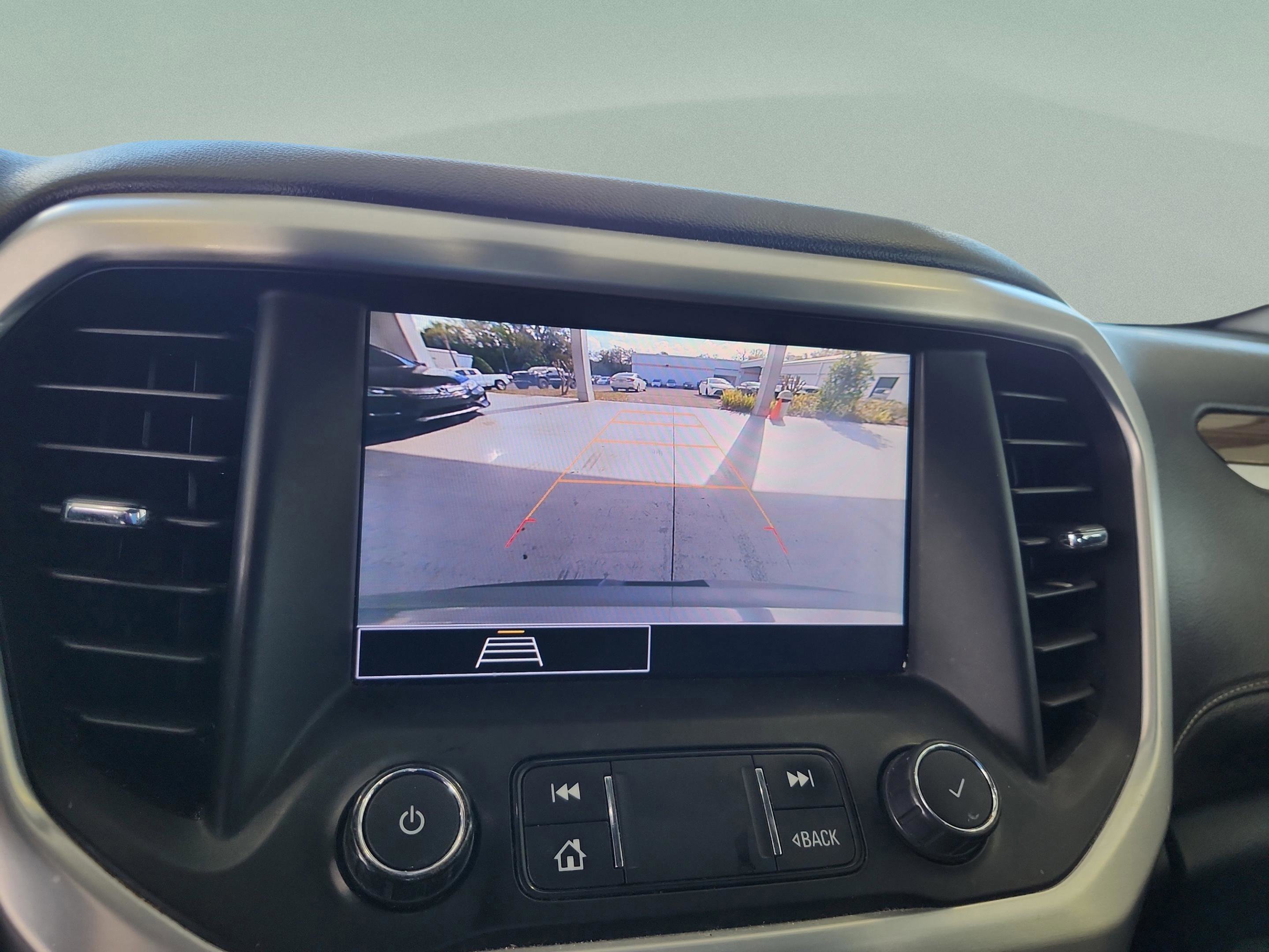 Used 2020 GMC Acadia SLE w/ LPO, Floor Liner Package image 29