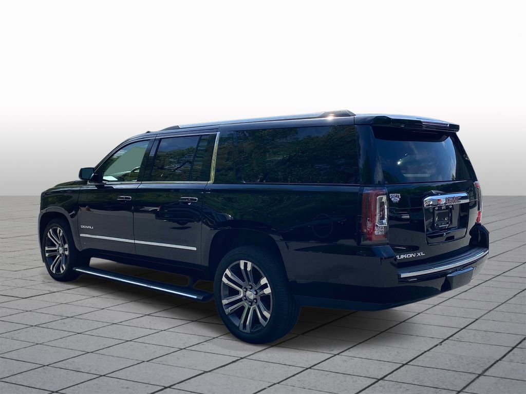Used 2017 GMC Yukon XL Denali w/ Open Road Package AWD/4WD image 4