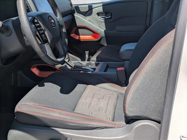 Used 2022 Nissan Frontier PRO-4X w/ Technology Package image 15