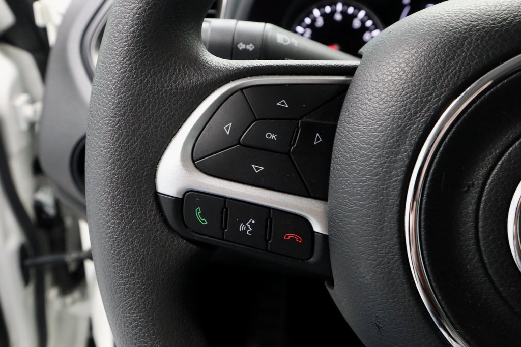 Used 2023 Jeep Renegade Latitude image 28