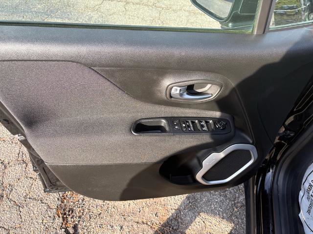 Used 2019 Jeep Renegade Sport w/ Sport Appearance Group image 10