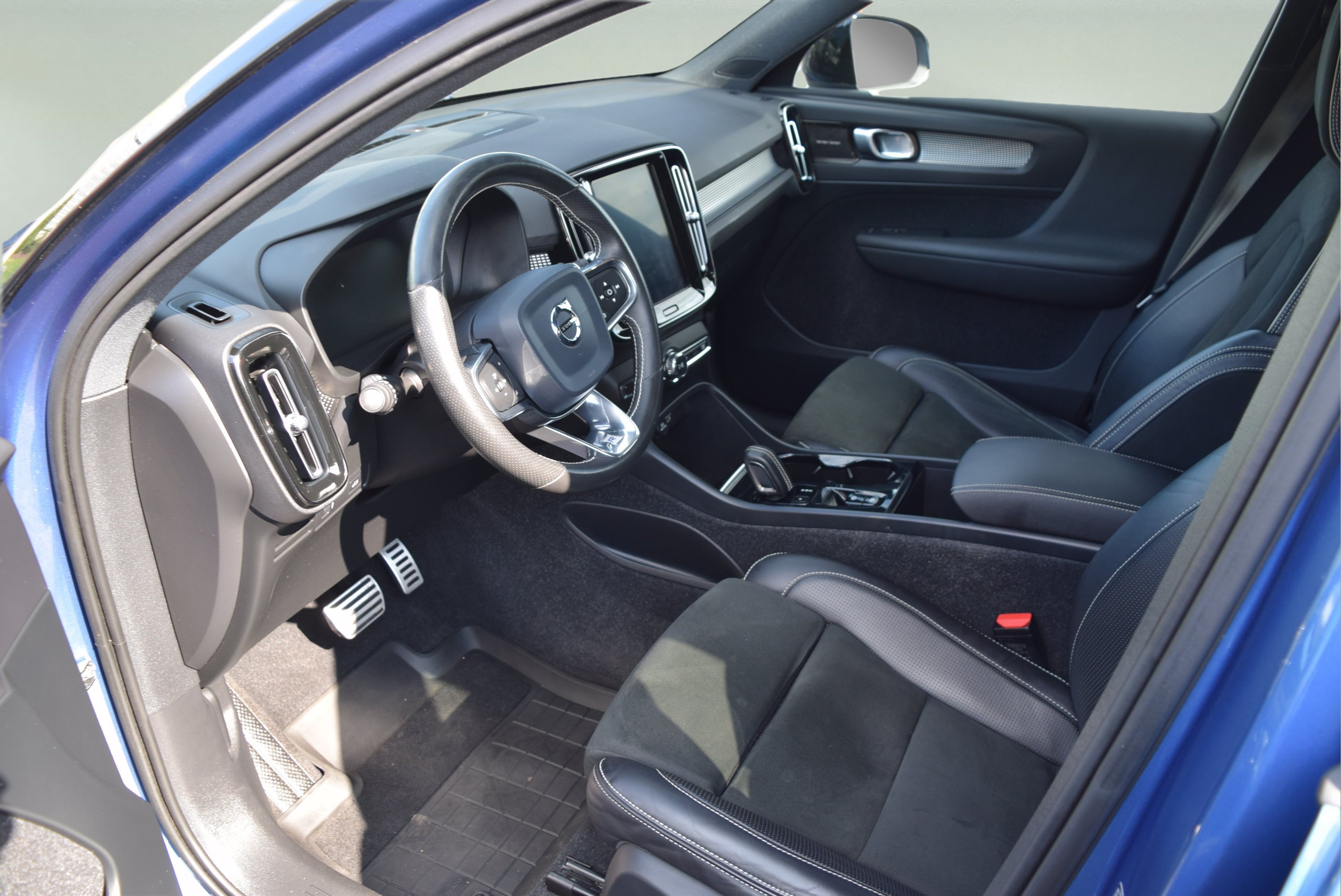 Used 2019 Volvo XC40 T5 R-Design AWD/4WD image 10