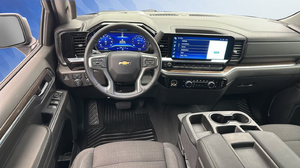 Used 2024 Chevrolet Silverado 1500 LT AWD/4WD image 11
