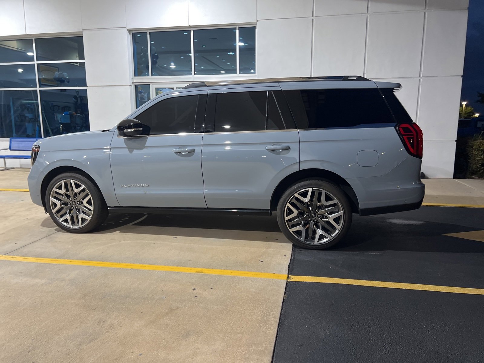 Certified 2025 Ford Expedition Platinum w/ Platinum Ultimate Package image 5