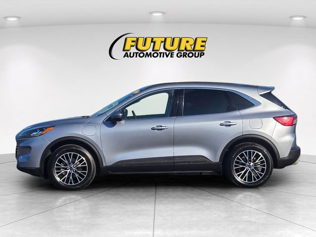 Certified 2022 Ford Escape Titanium image 2