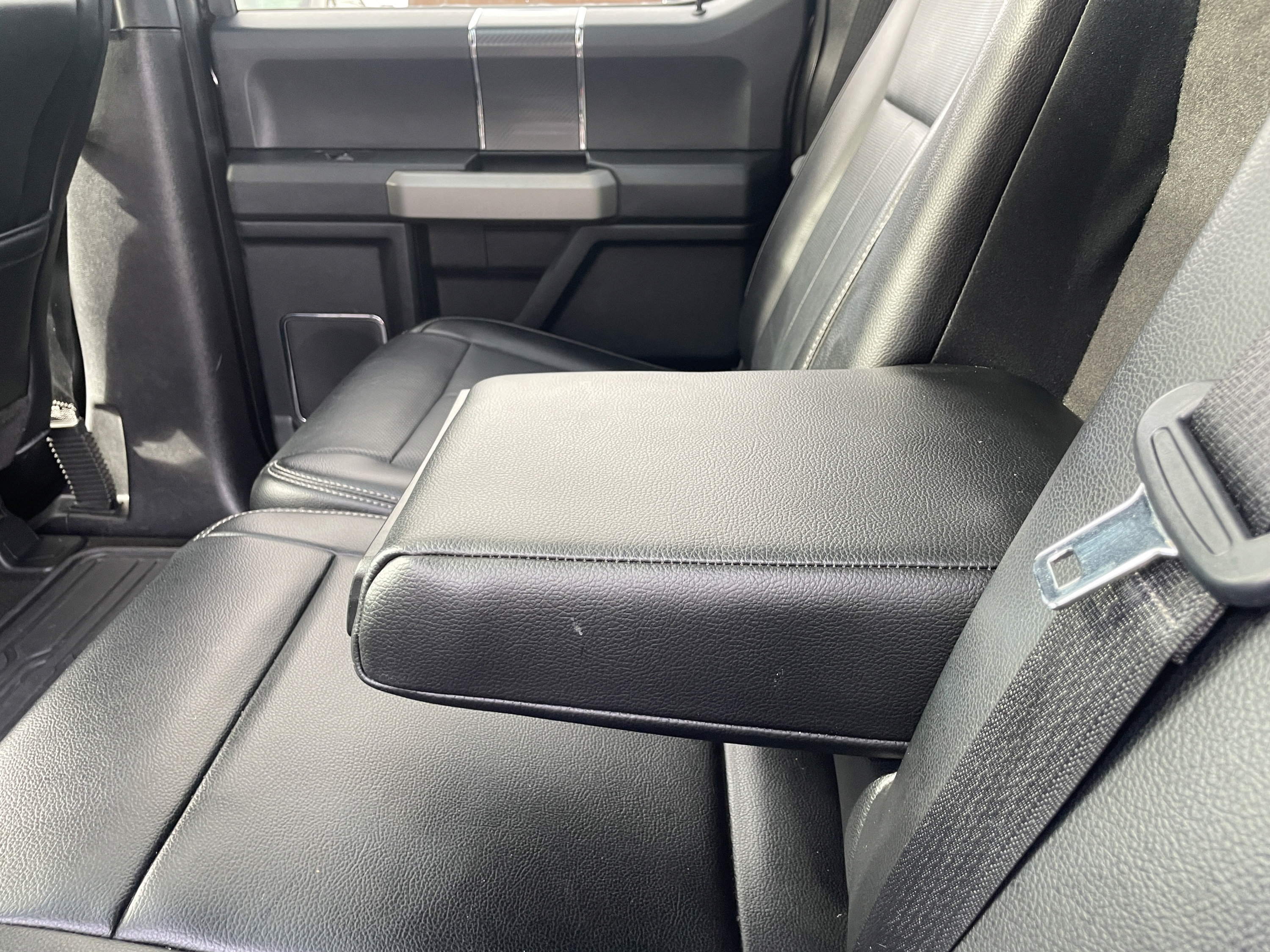 Certified 2018 Ford F150 Lariat w/ Equipment Group 502A Luxury AWD/4WD image 27