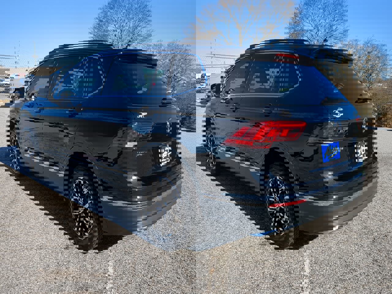 Used 2021 Volkswagen Tiguan SE video 2