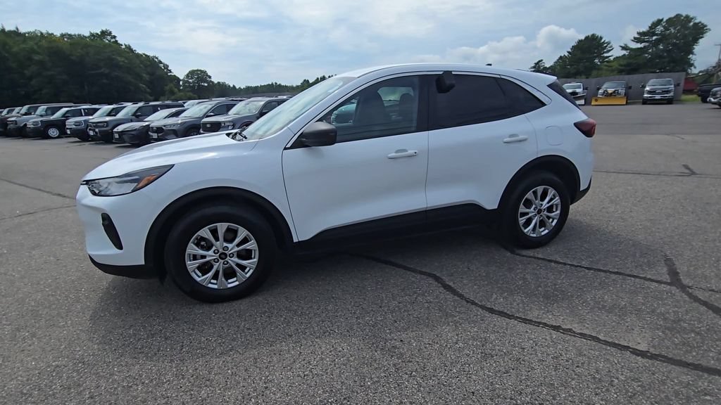 Certified 2023 Ford Escape Active AWD/4WD image 15