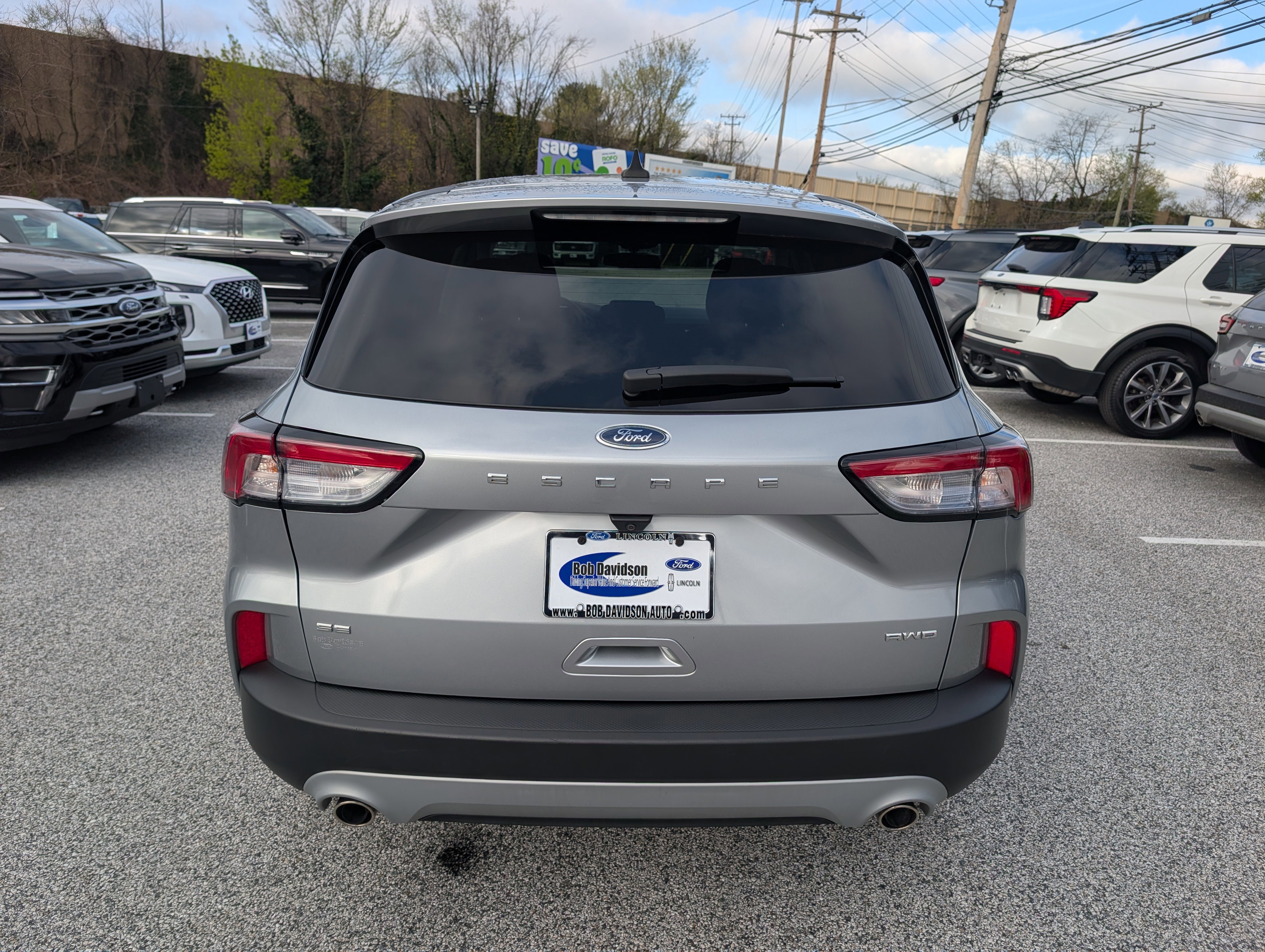 Certified 2022 Ford Escape SE w/ Cold Weather Package image 3
