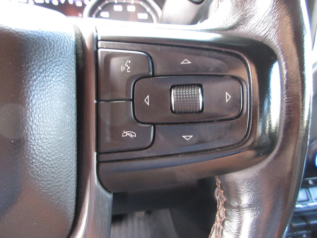 Used 2020 GMC Sierra 2500 AT4 w/ Technology Package AWD/4WD image 17