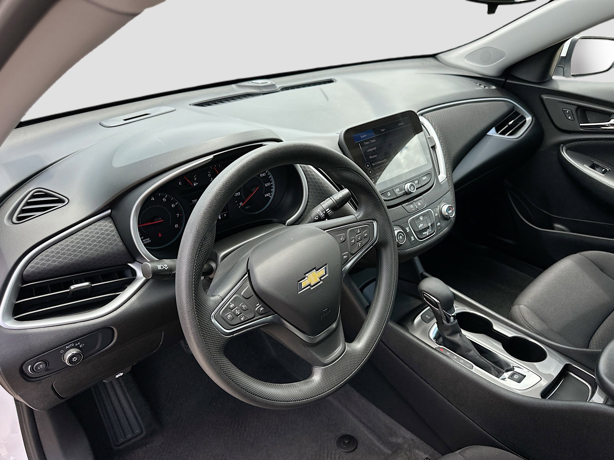 Used 2024 Chevrolet Malibu LS w/ Driver Confidence Package FWD image 9