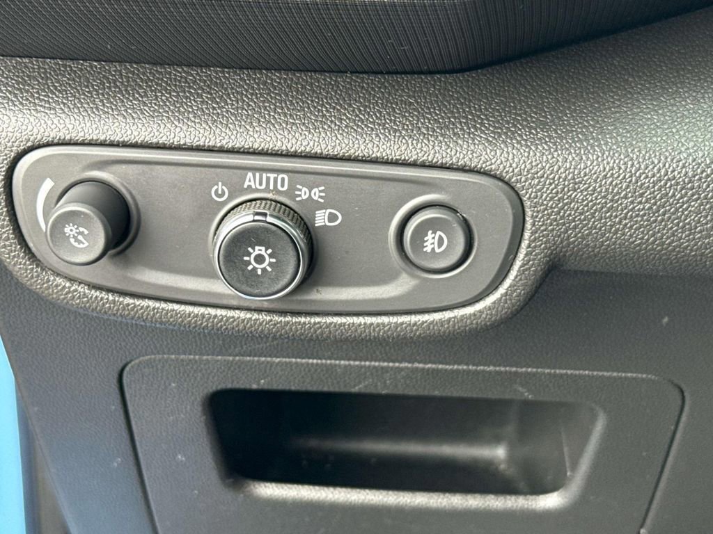 Used 2023 Chevrolet TrailBlazer RS w/ Convenience Package image 26