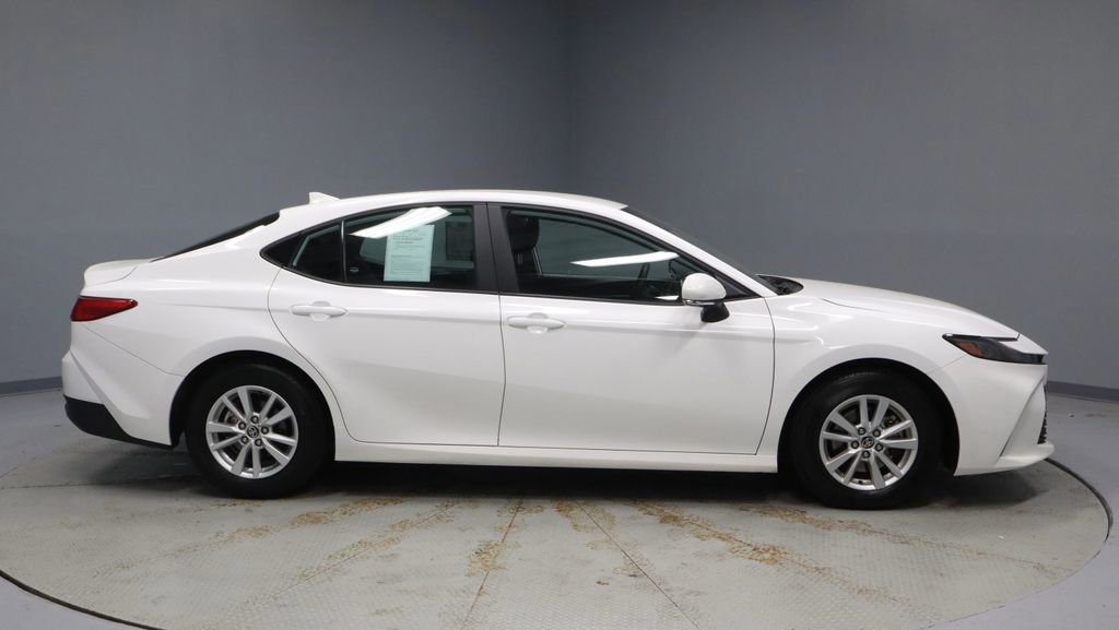 Used 2025 Toyota Camry LE FWD image 6