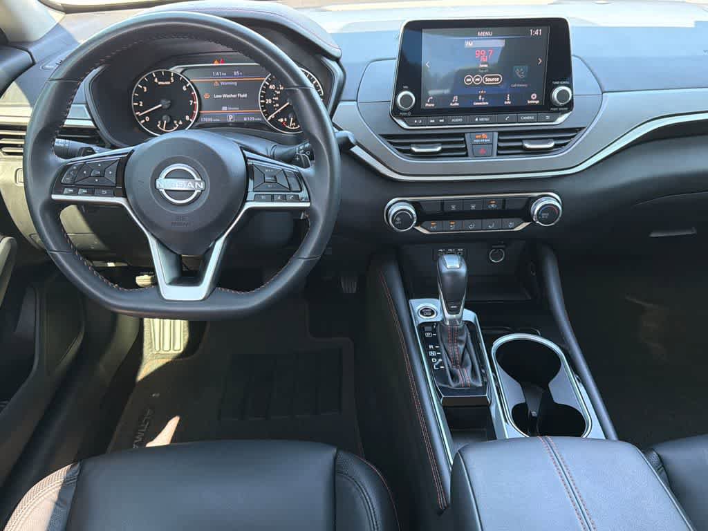 Used 2024 Nissan Altima 2.5 SR FWD image 19