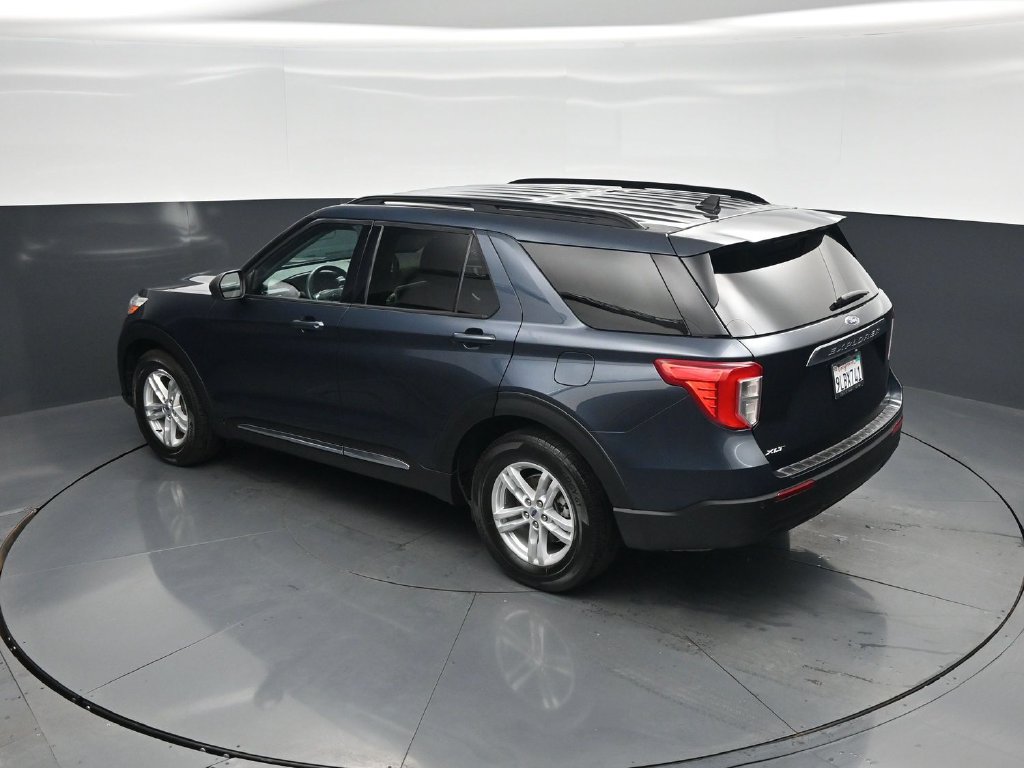 Certified 2023 Ford Explorer XLT RWD image 41