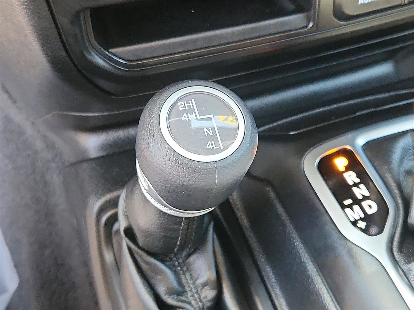 Used 2021 Jeep Wrangler Unlimited Sport AWD/4WD image 16
