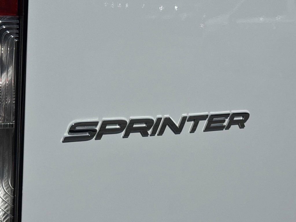 Used 2025 Mercedes-Benz Sprinter 2500 image 26