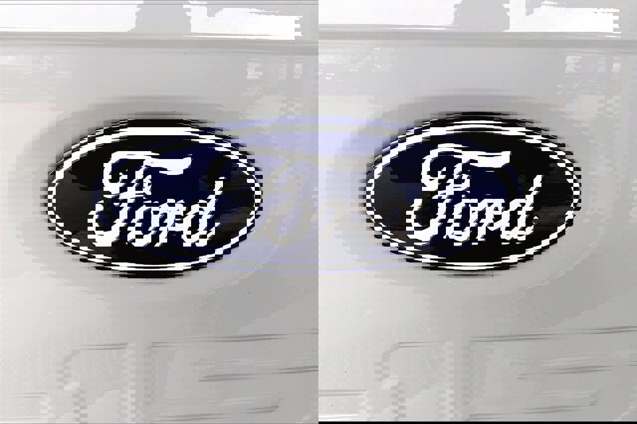 Certified 2024 Ford F150 XLT w/ Mobile Office Package image 31