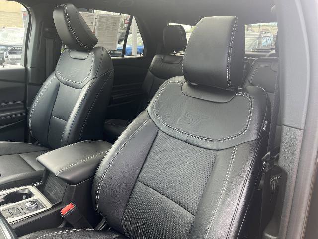 Certified 2023 Ford Explorer ST w/ Equipment Group 401A image 7