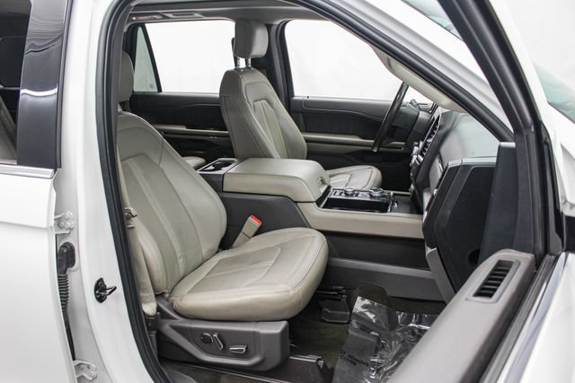 Certified 2020 Ford Expedition Limited w/ Special Edition Package AWD/4WD image 24