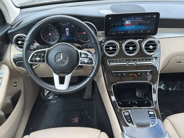 Used 2022 Mercedes-Benz GLC 300 image 25
