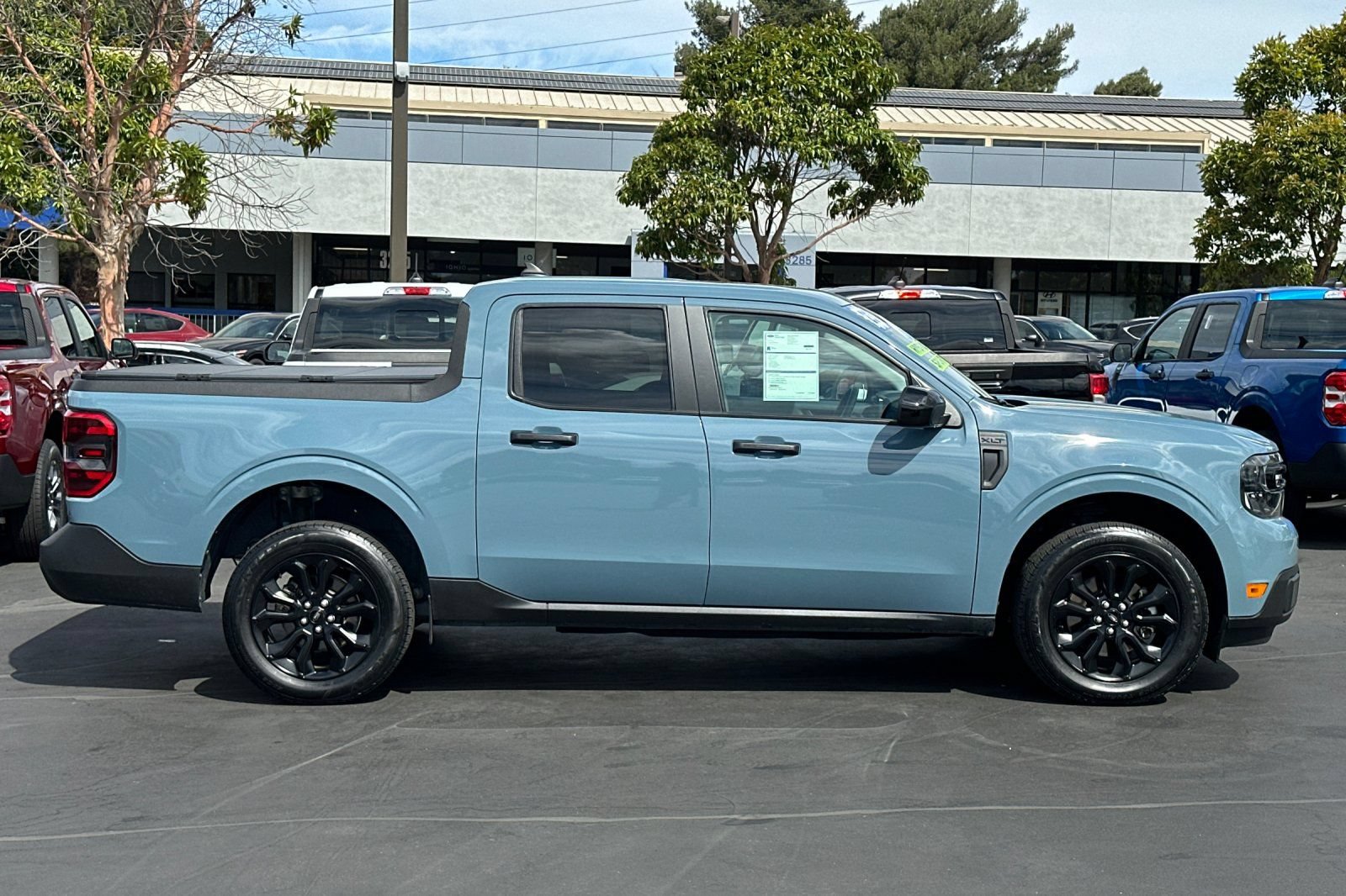 Certified 2023 Ford Maverick XLT w/ XLT Luxury Package FWD image 4