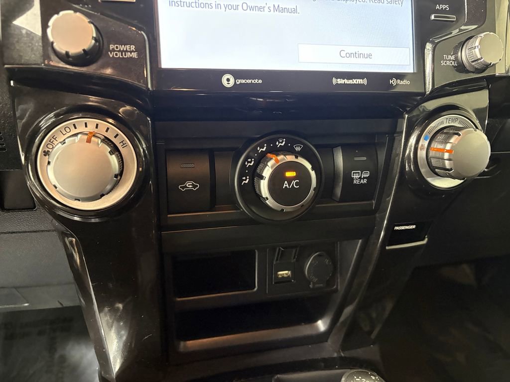 Used 2022 Toyota 4Runner TRD Off-Road AWD/4WD image 20