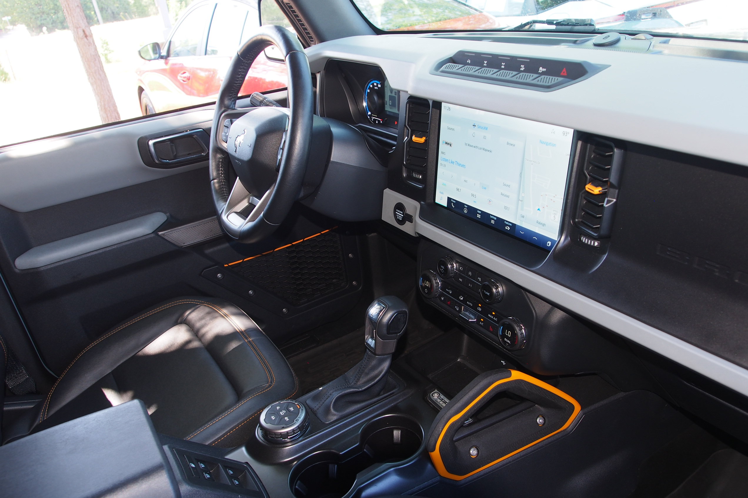 Certified 2023 Ford Bronco Badlands AWD/4WD image 11
