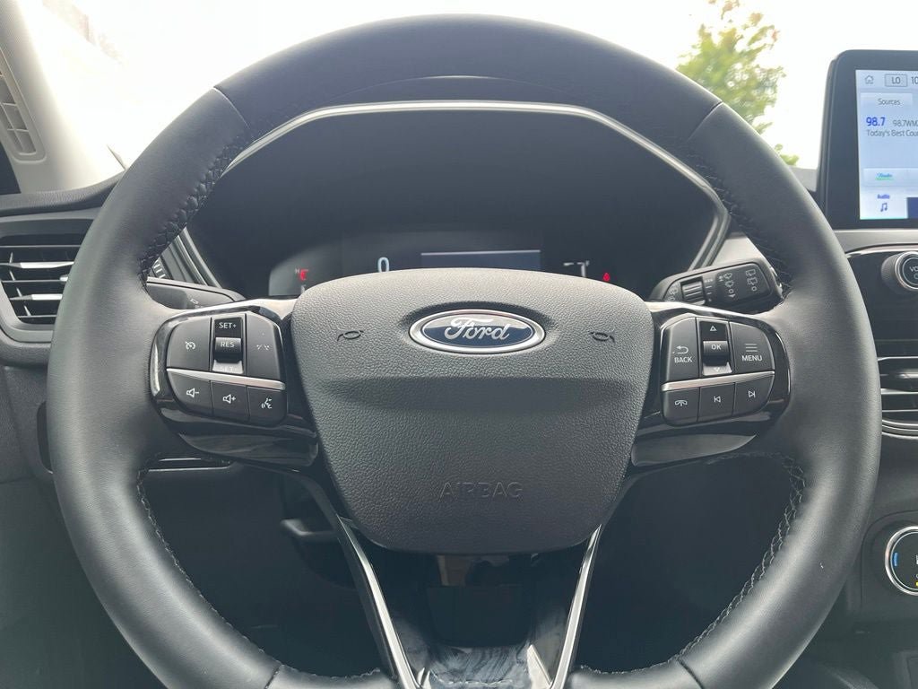 Certified 2025 Ford Escape Active w/ Cold Weather Package FWD image 26
